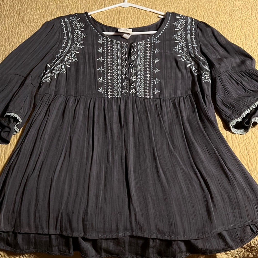 Gray boho blouse size m